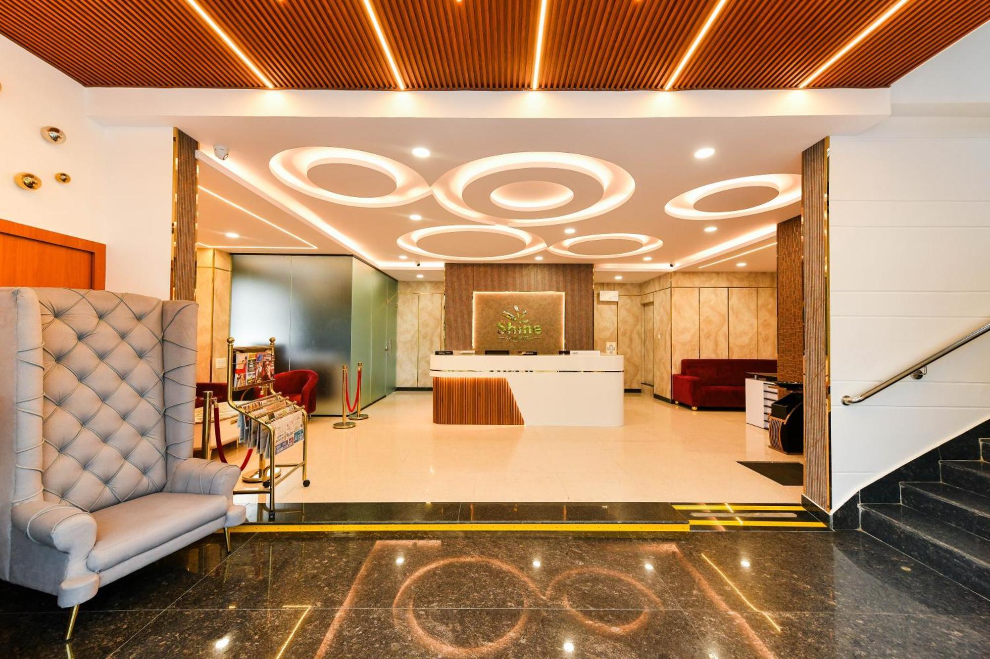 Hotel Shine International Maisúr Exteriér fotografie
